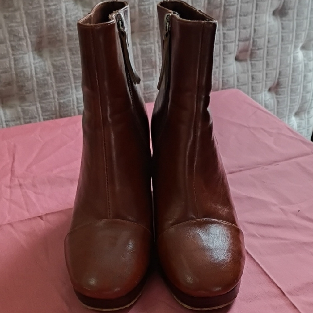 Elegant Brown Leather Ankle Boots